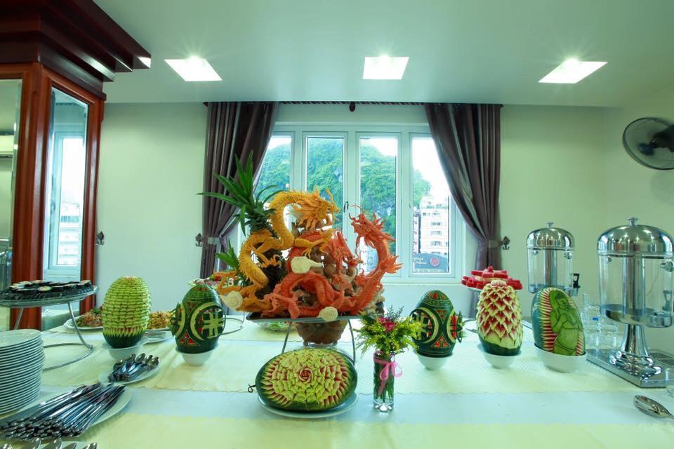 Отель Hoang Gia Minh Кат-Ба Экстерьер фото